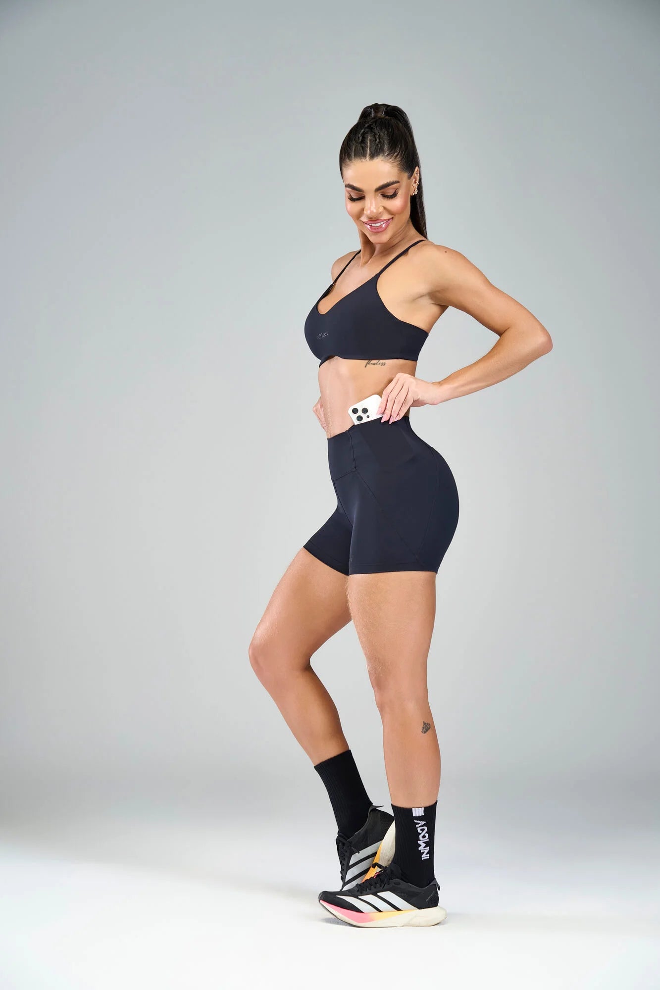Shorts Camila Preto Supremo