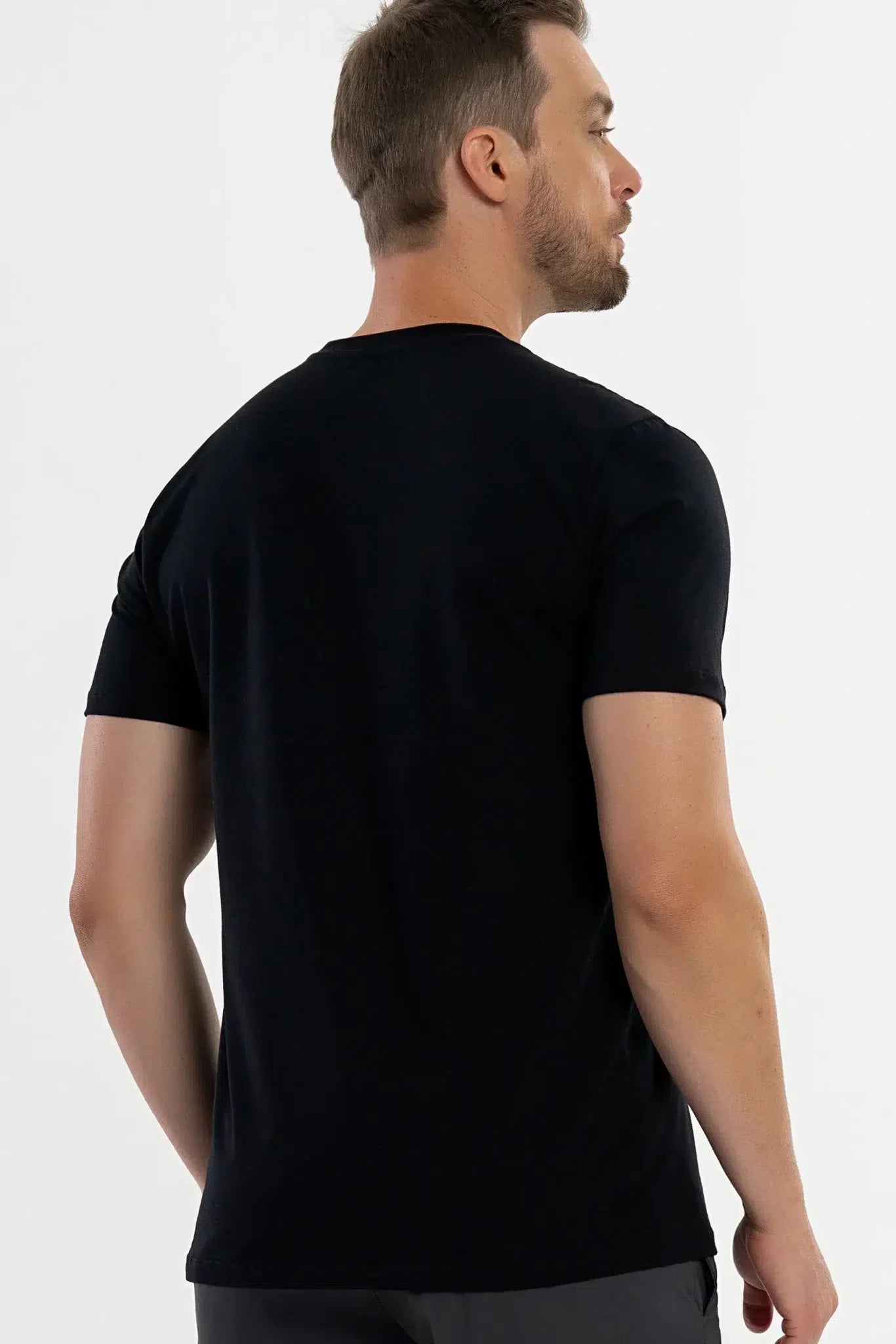 Camiseta Pima Carvalho Preto