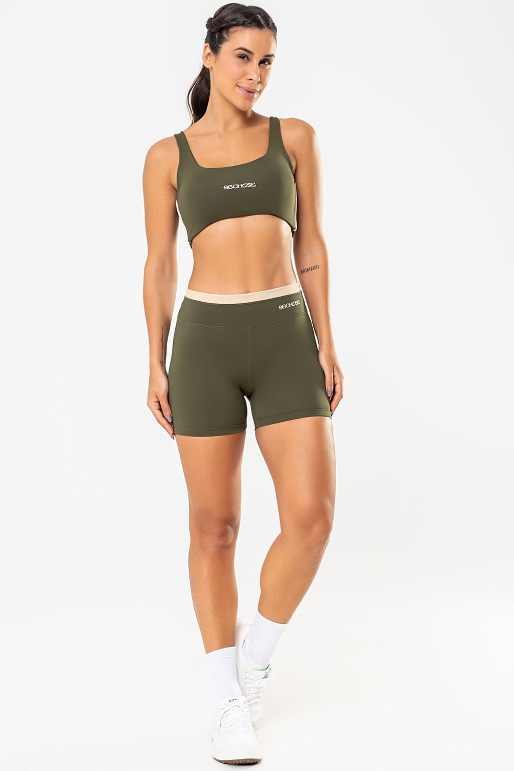 Shorts Amarílis Verde Exército / Cream