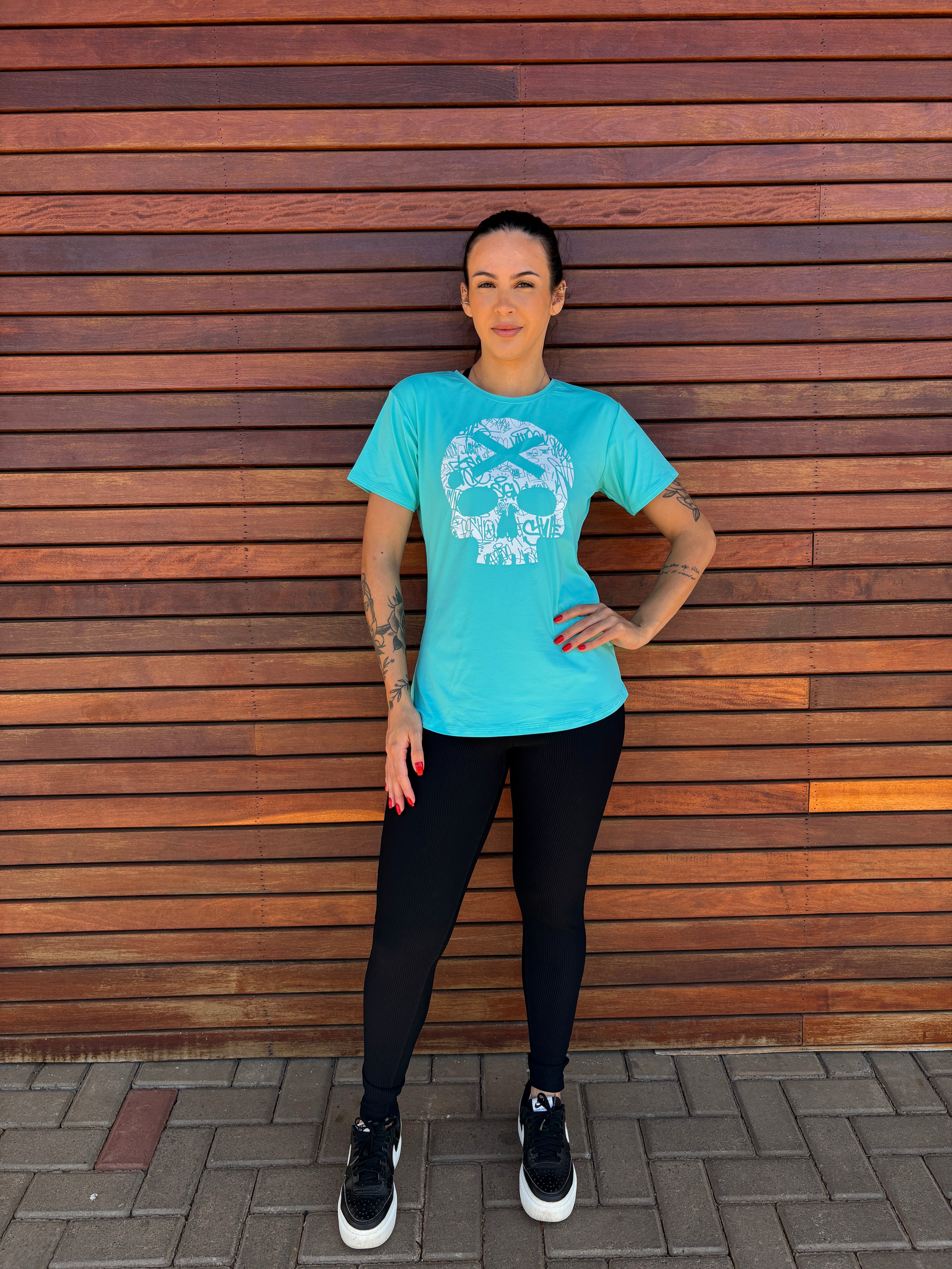 Camiseta Fem BS Cav Branca - Azul Piscina