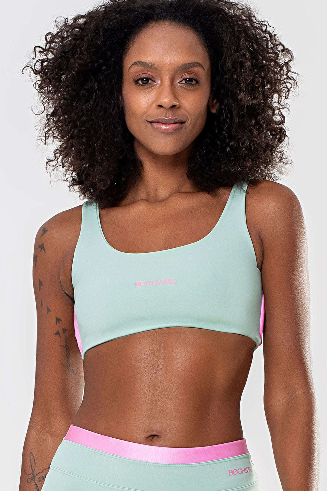Top Amarilis Verde Jade e Rosa Sorvete Glow
