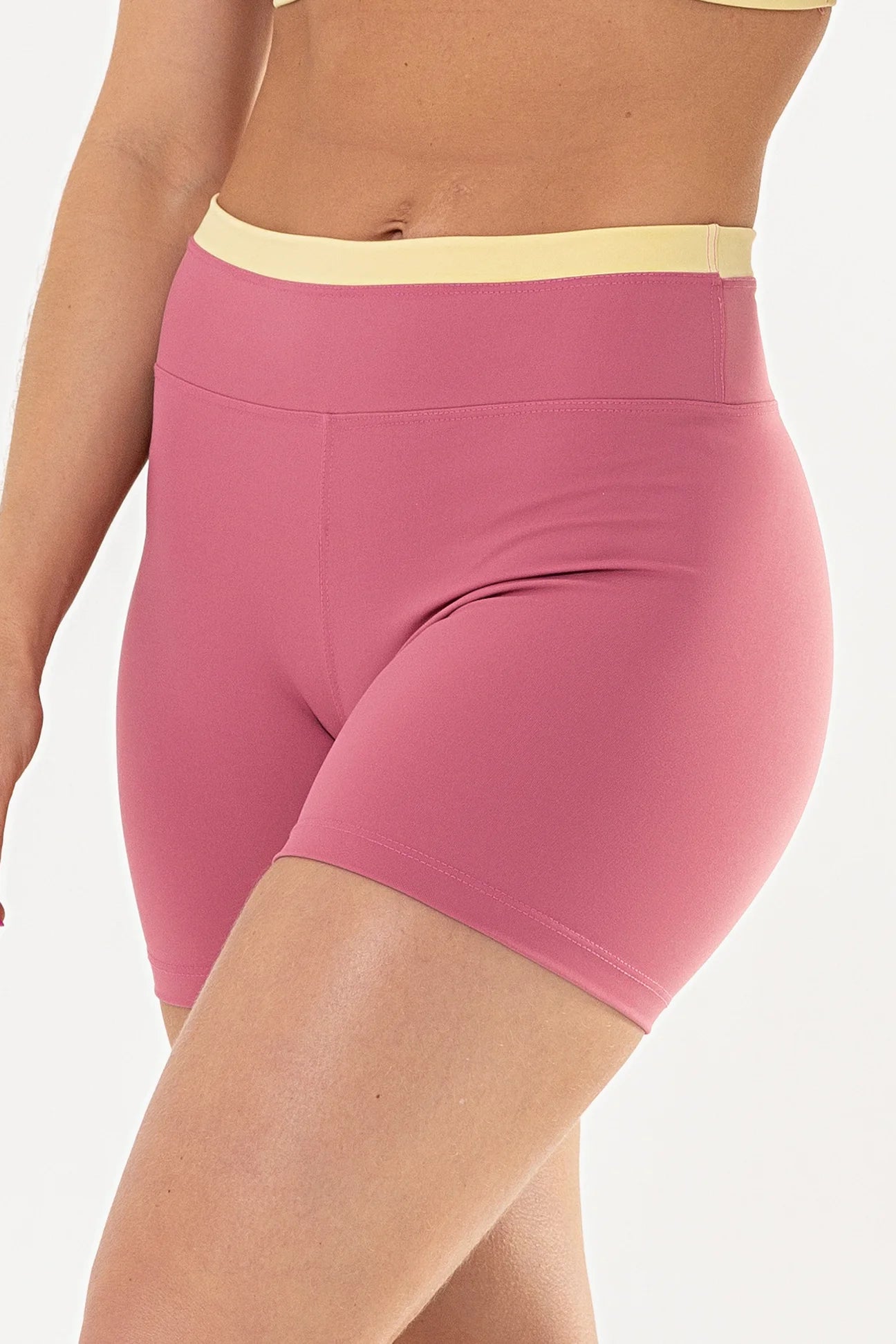 Shorts Amarilis Rose / Amarelo Manteiga