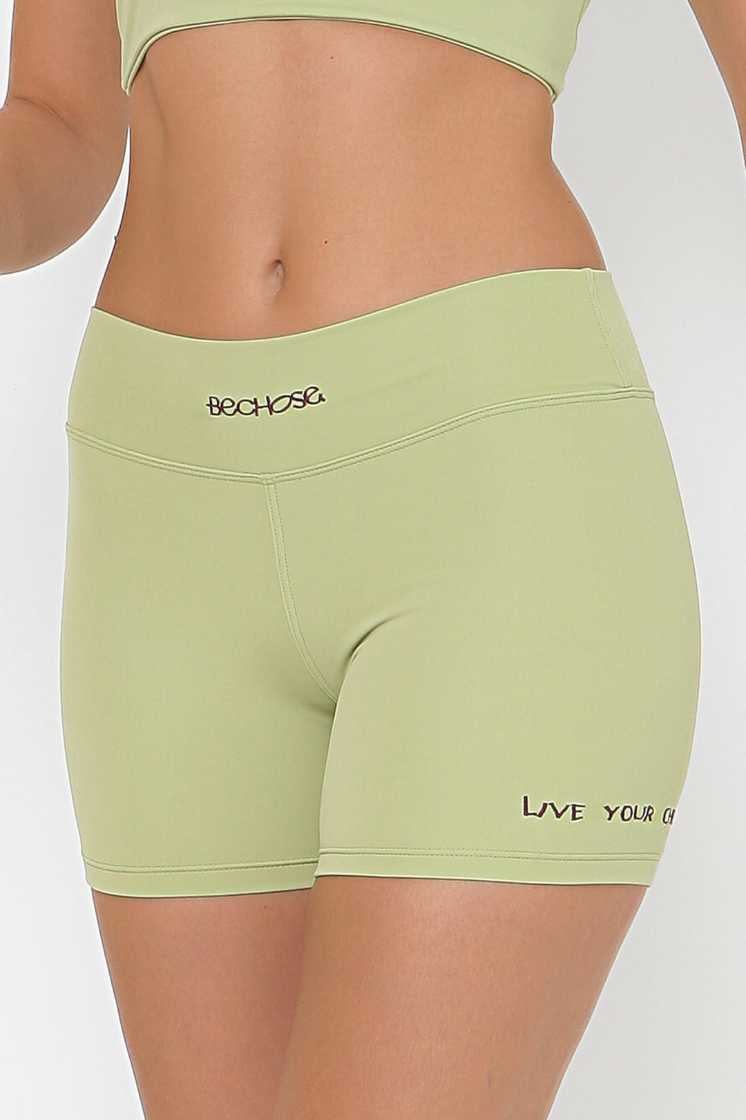 Shorts Perpetua Verde Pistache